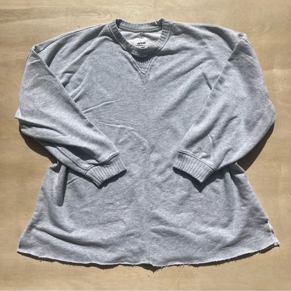 aerie Sweaters - Grey aerie crew neck sweater women’s medium casual comfy